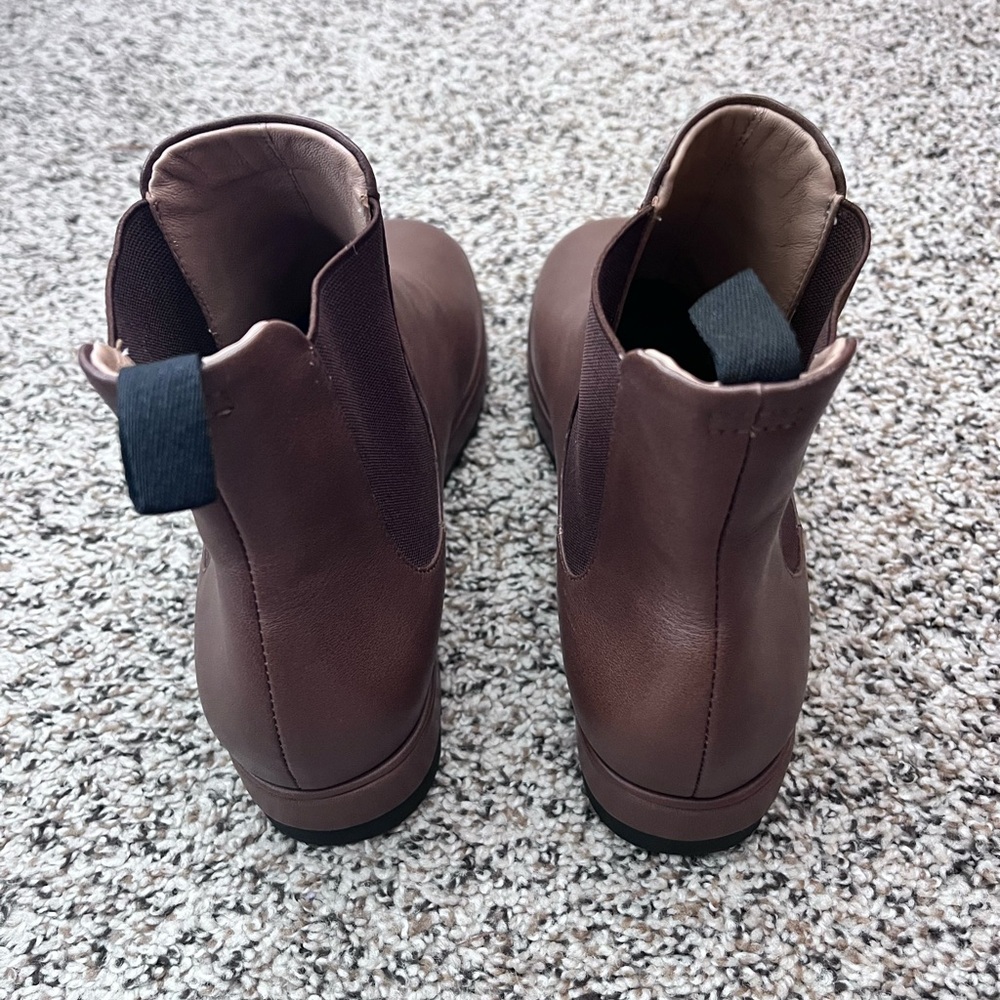 Lauren Manoogian Leather Chelsea Ankle Boots - Picture 5 of 11